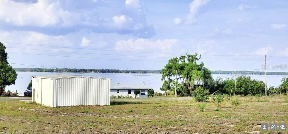 S LAKE REEDY BOULEVARD
