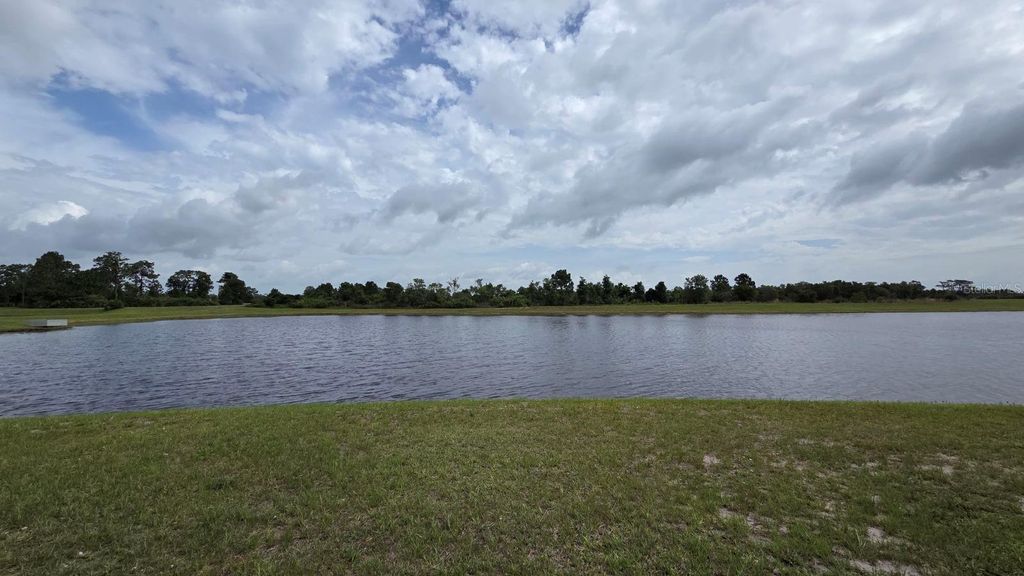 Photo of 71 Cedar Circle E, Lake Wales, FL 33898 (MLS # TB8511553)