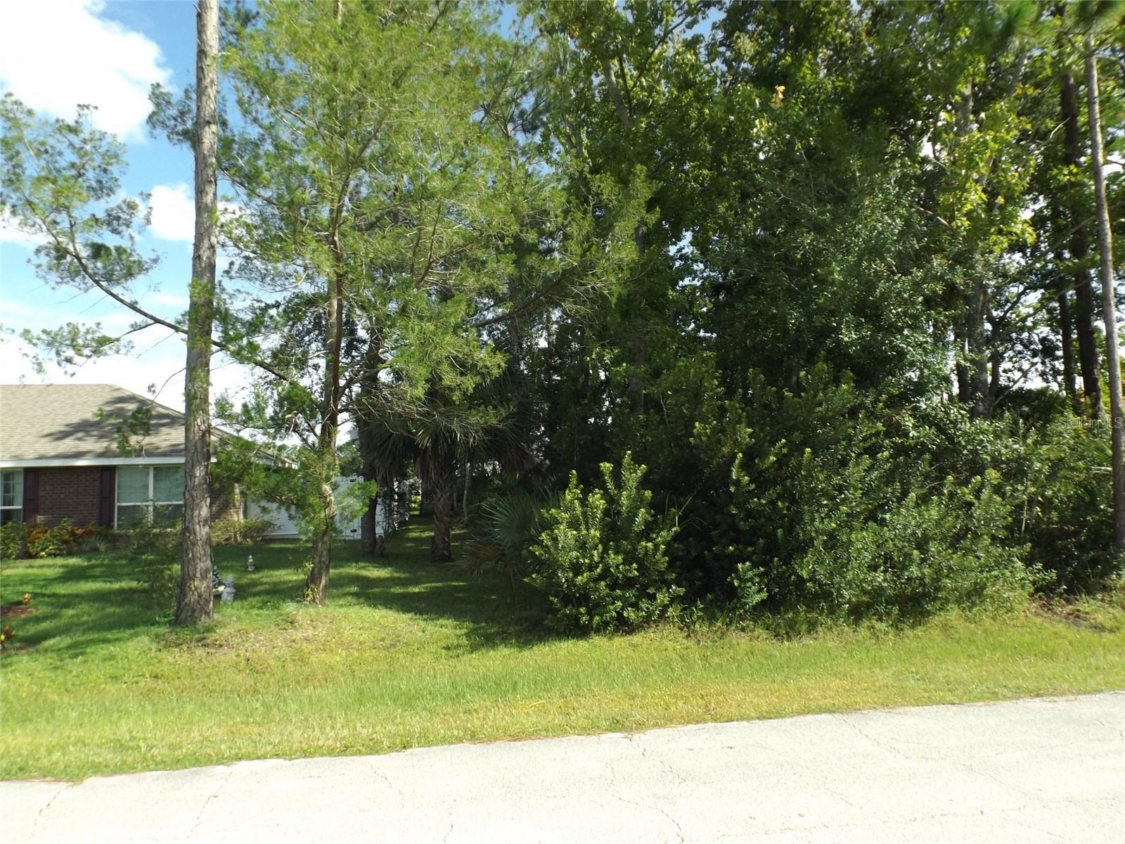 Builder is not moving to Palm Coast at this time. They were ready to build their dream home of 4 bedroom and 3 1/2 bath, over 3,000 sf with
900 + sf garage Plus over 3,000 + sf of storage space. Buy lot and get full set of plans. SAVE time and money all for one price. review plants in attachments. View plans lets talk. Survey done,