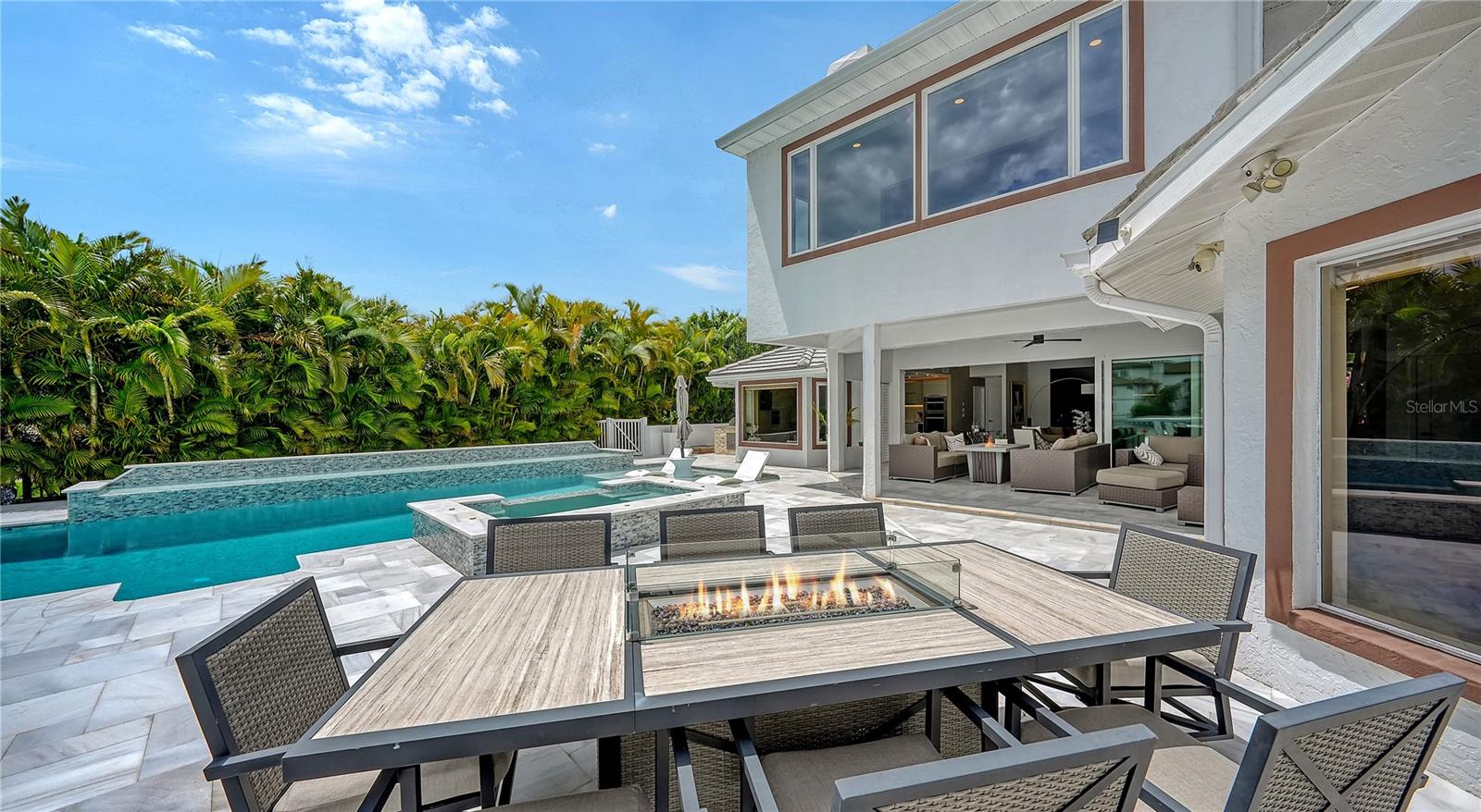 SOUTHPOINTE SHORES - Residential