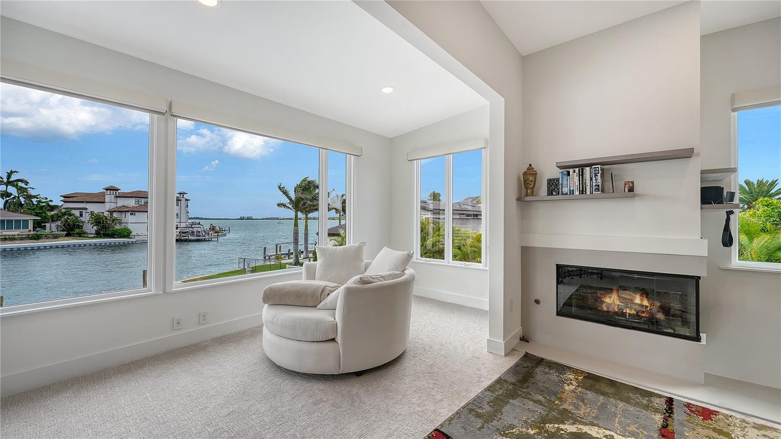 SOUTHPOINTE SHORES - Residential