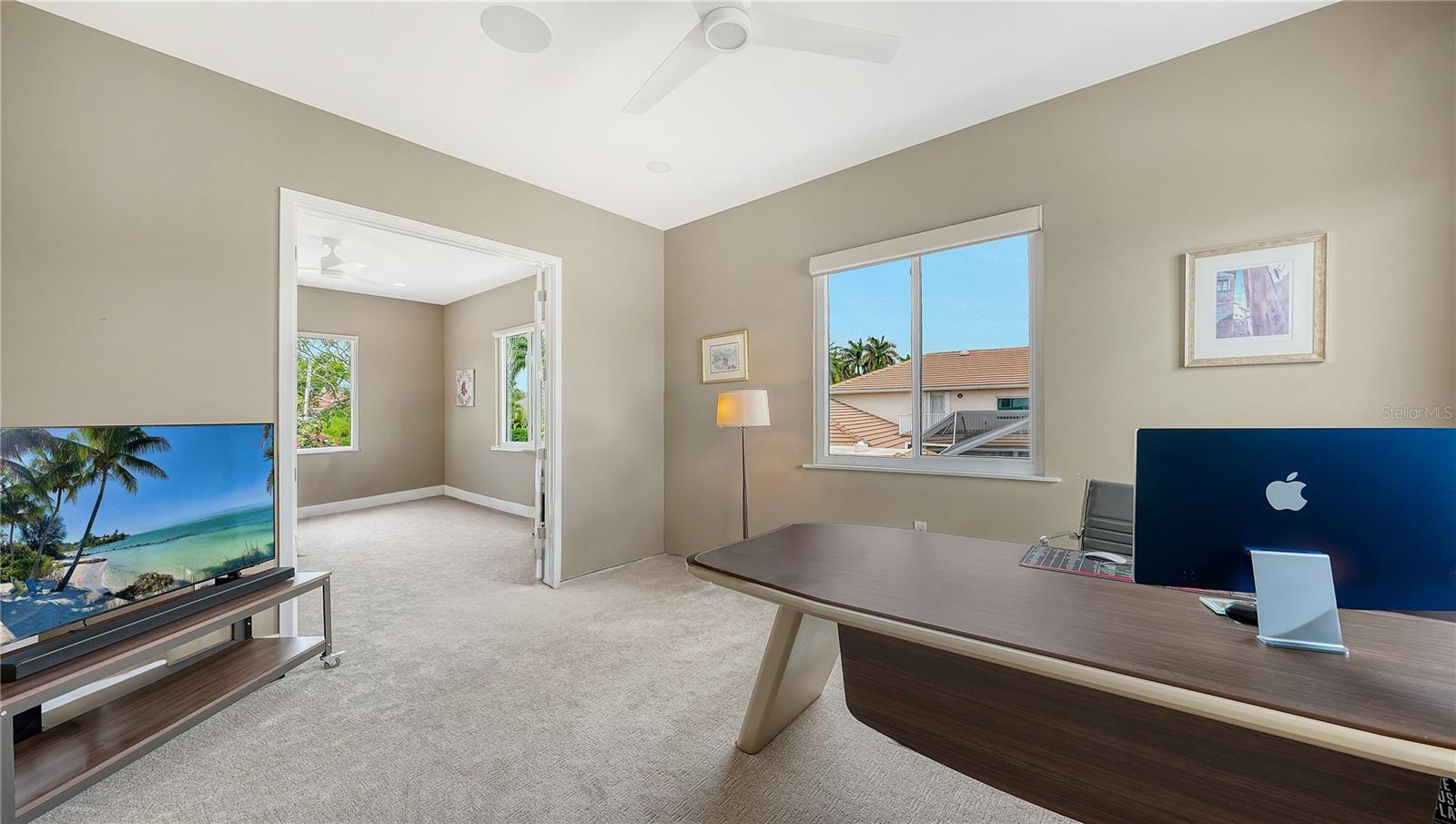 SOUTHPOINTE SHORES - Residential