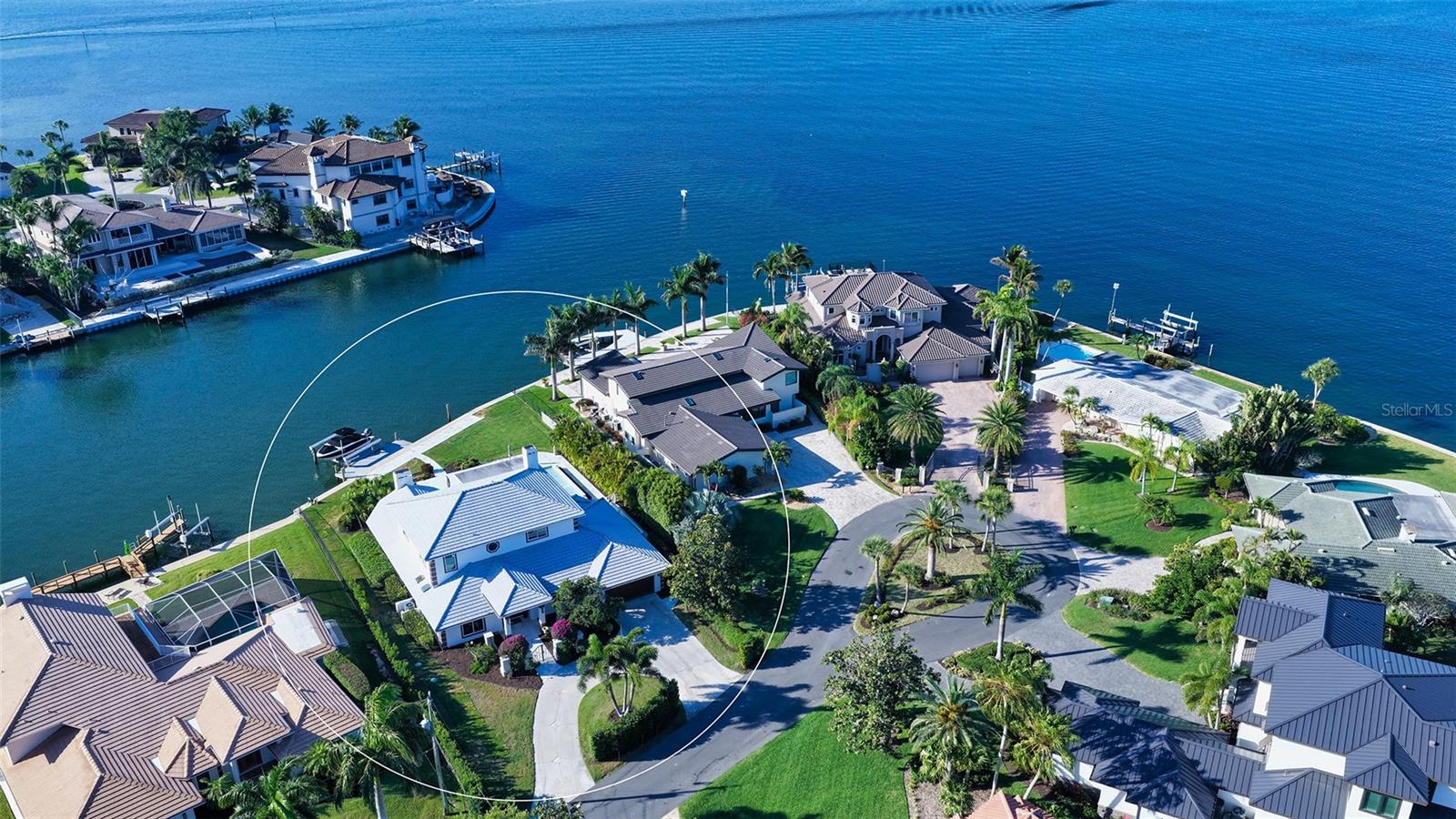 SOUTHPOINTE SHORES - Residential