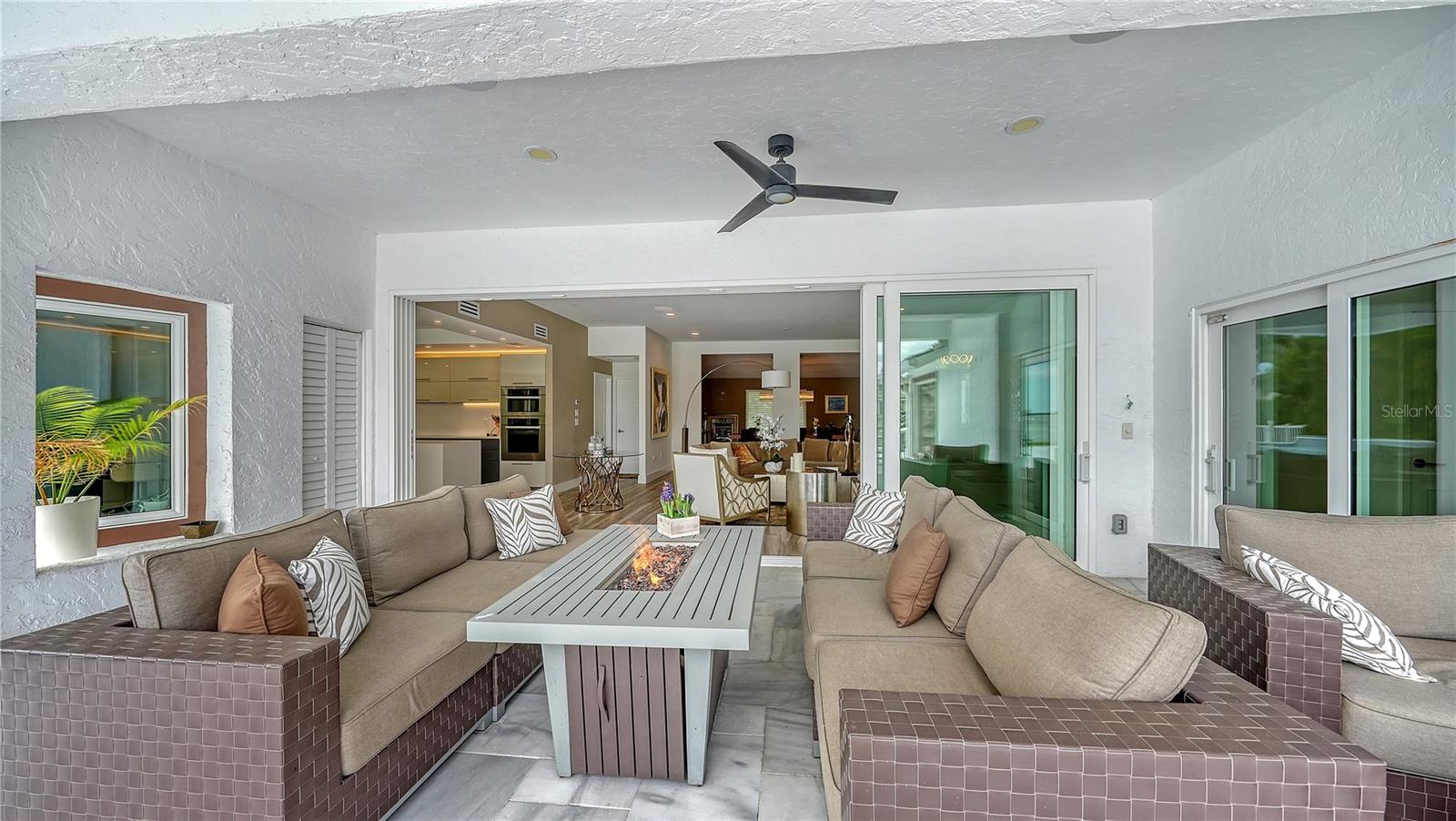 SOUTHPOINTE SHORES - Residential