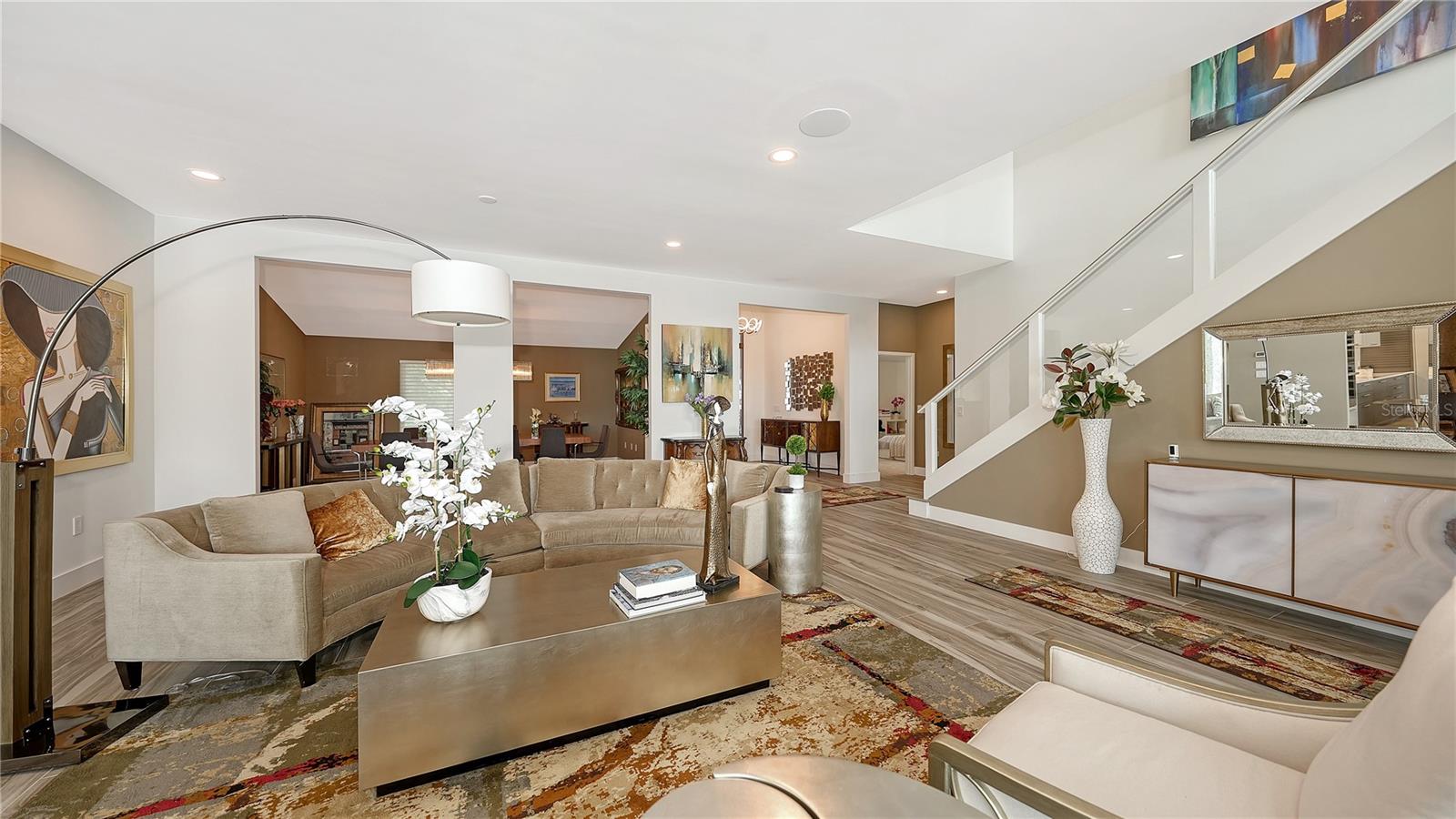 SOUTHPOINTE SHORES - Residential