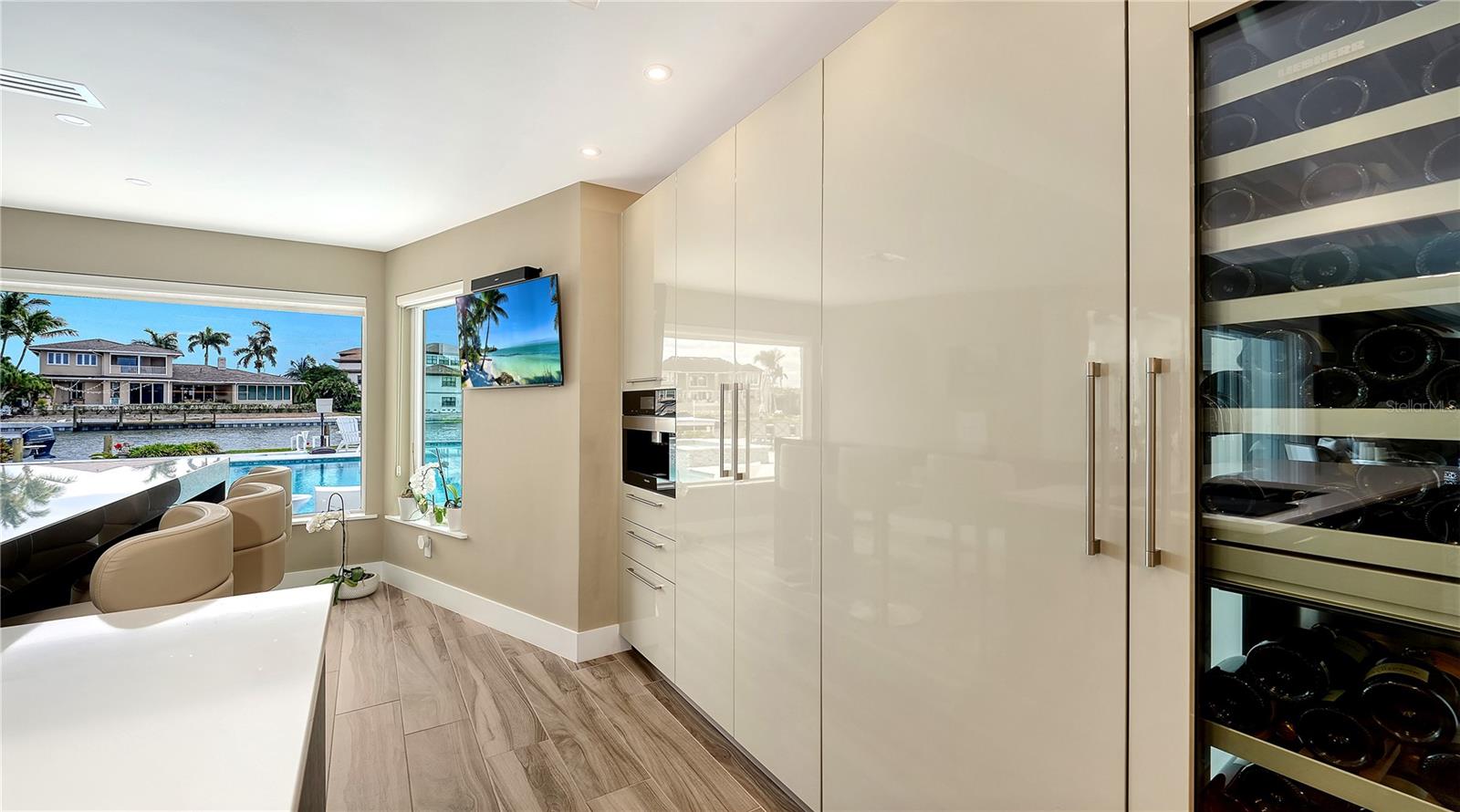 SOUTHPOINTE SHORES - Residential