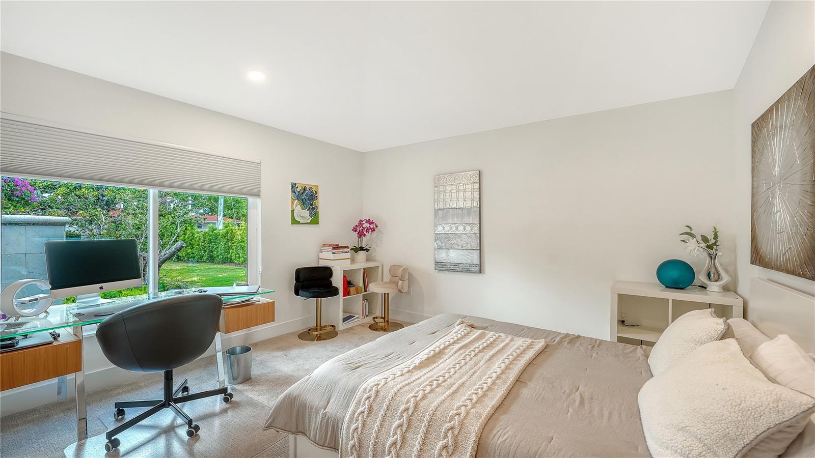 SOUTHPOINTE SHORES - Residential