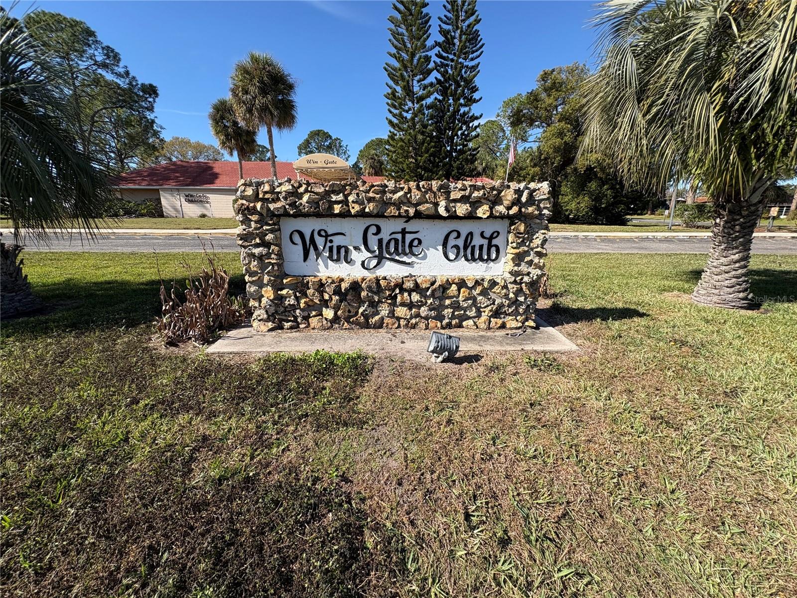 WINDMILL POINTE - Residential