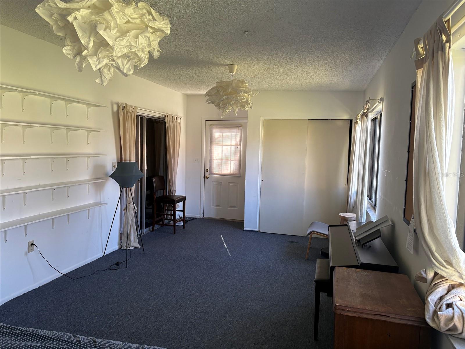 WINDMILL POINTE - Residential