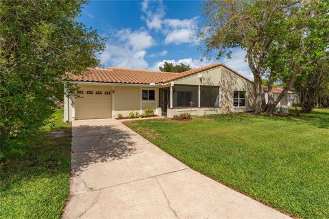 Photo of 10823 William And Mary Court, Orlando, FL 32821 (MLS # O6374871)