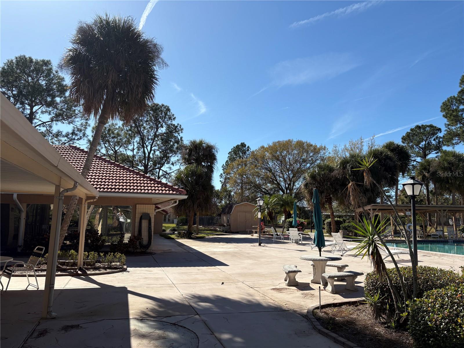 WINDMILL POINTE - Residential