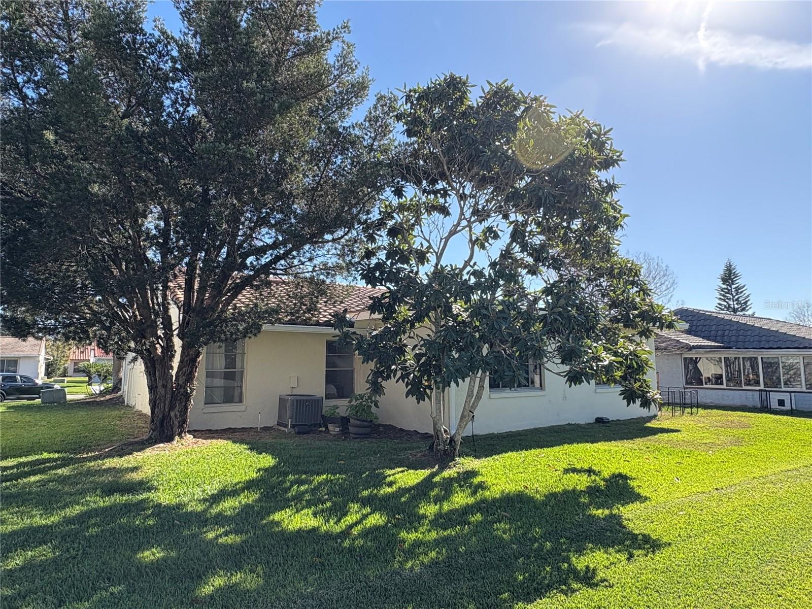 WINDMILL POINTE - Residential