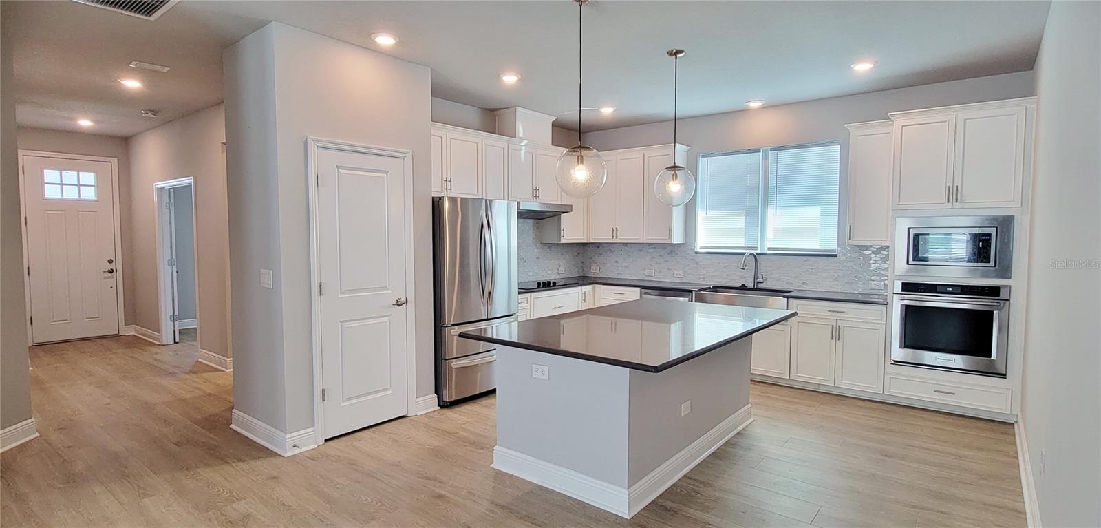 PERSIMMON PARK PH 1 - Residential Lease