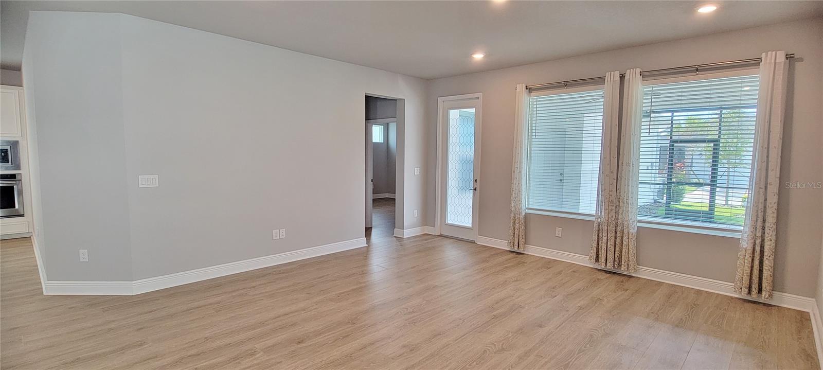 PERSIMMON PARK PH 1 - Residential Lease