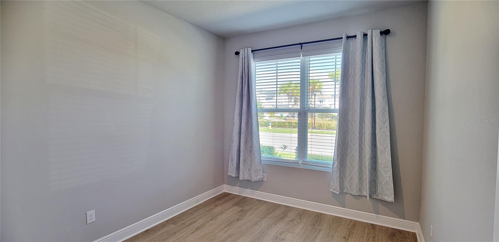 PERSIMMON PARK PH 1 - Residential Lease