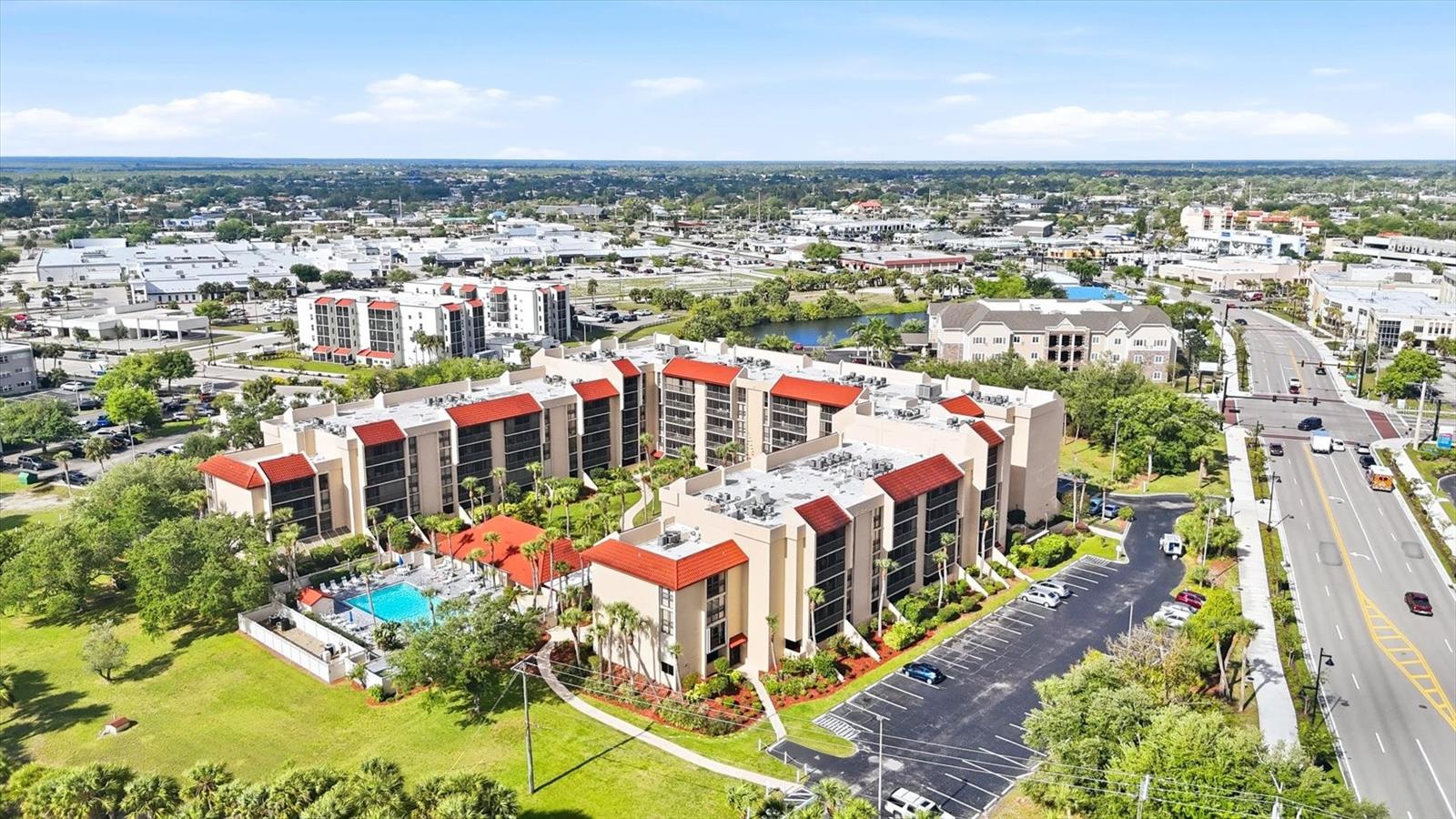 PROMENADES EAST - Residential