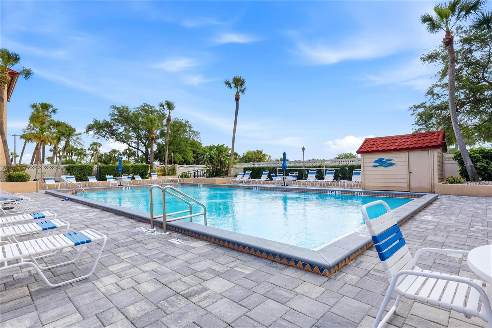 PROMENADES EAST - Residential