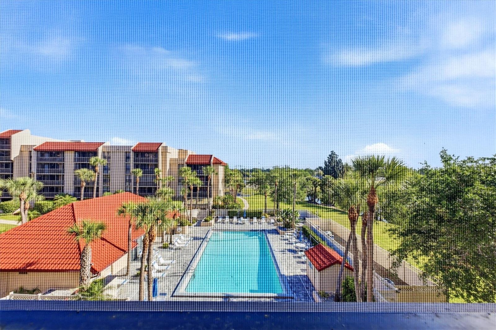 PROMENADES EAST - Residential