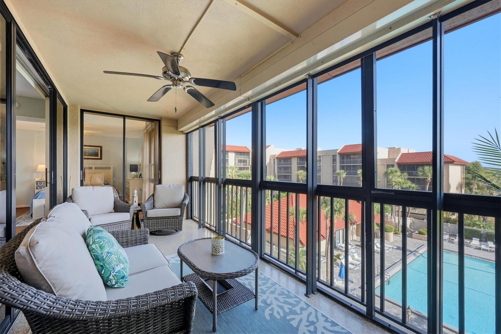 PROMENADES EAST - Residential