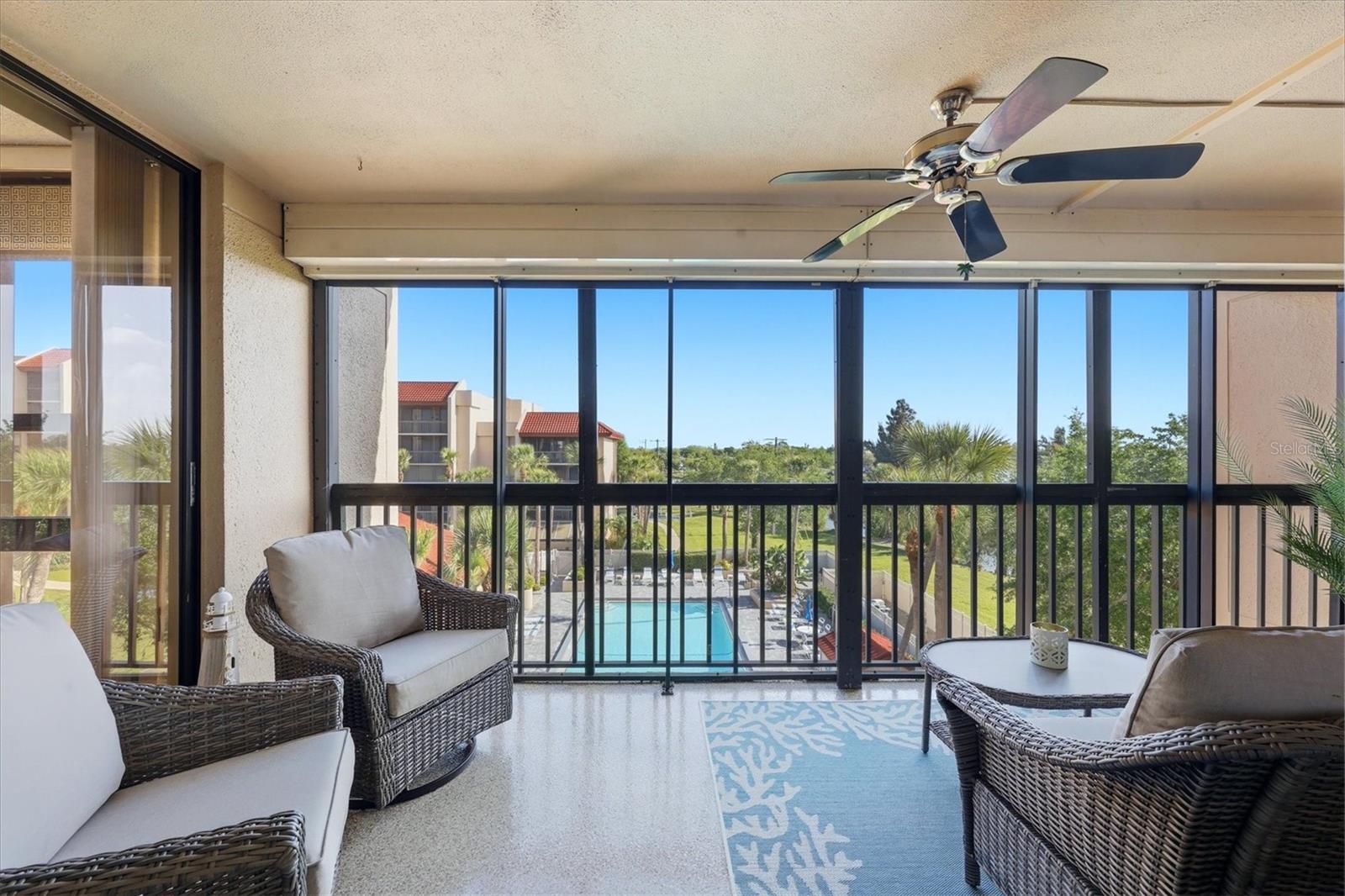 PROMENADES EAST - Residential