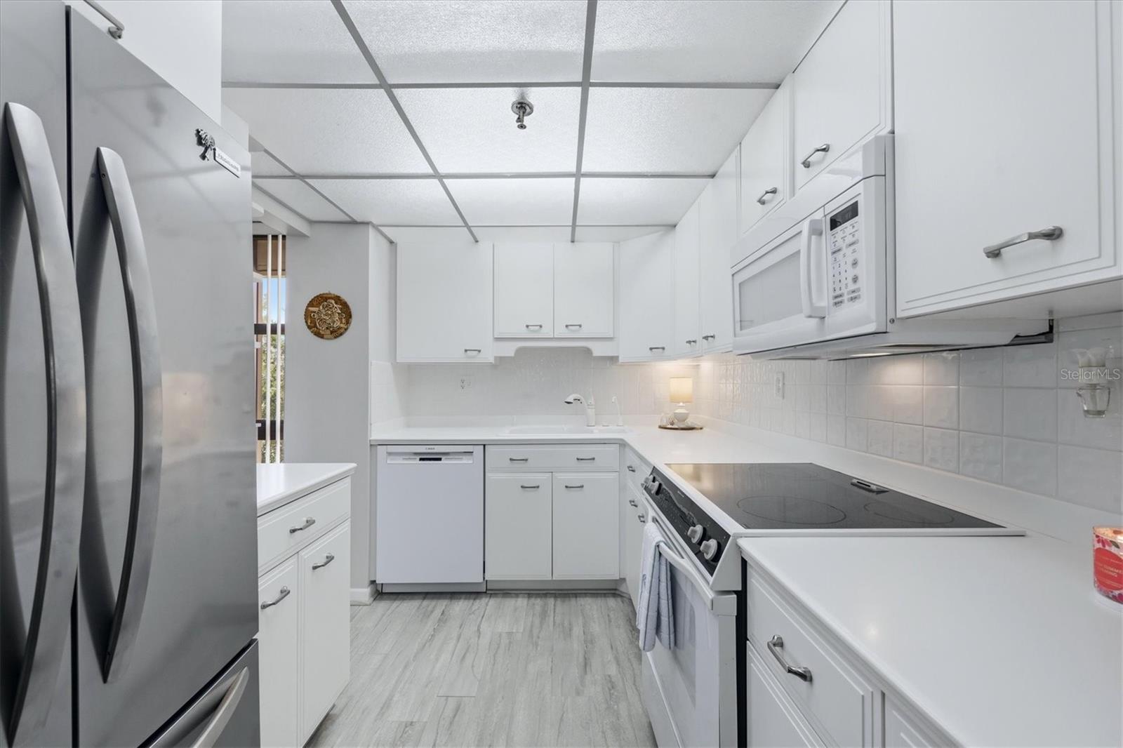 PROMENADES EAST - Residential