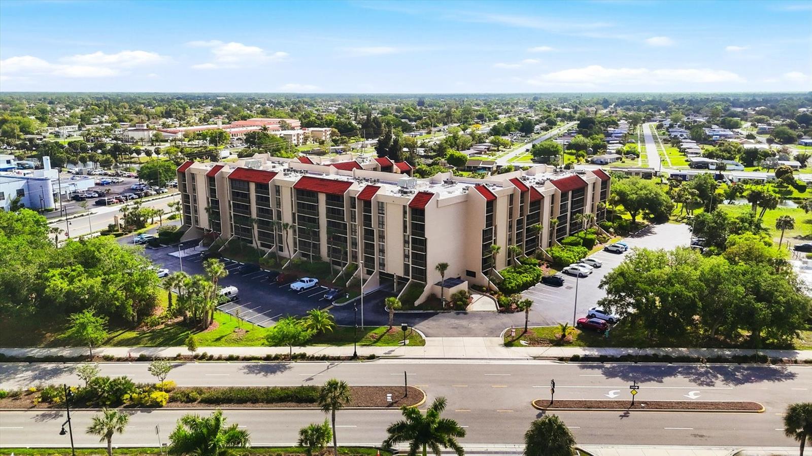 PROMENADES EAST - Residential