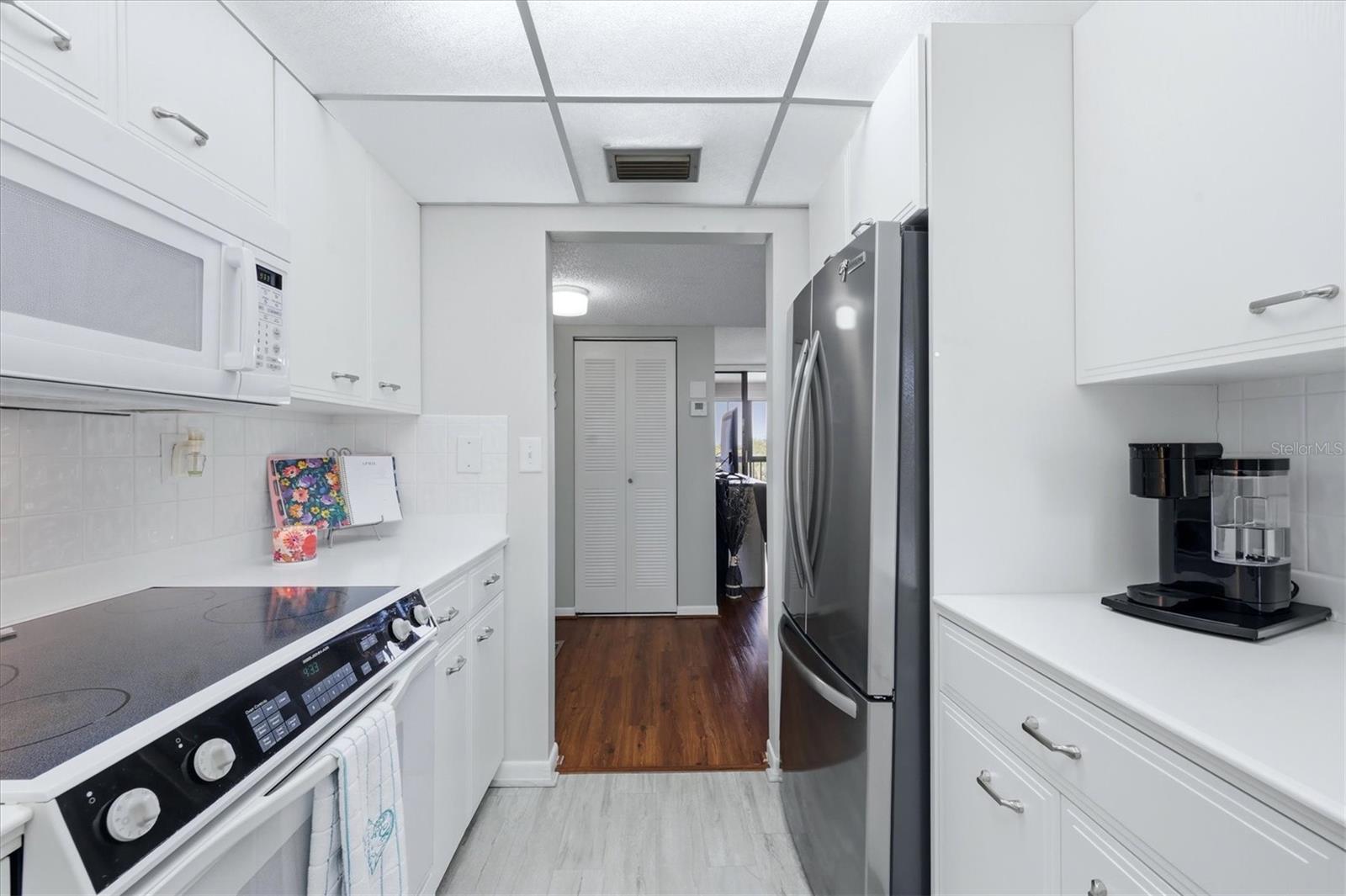 PROMENADES EAST - Residential