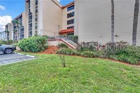 PROMENADES EAST - Residential