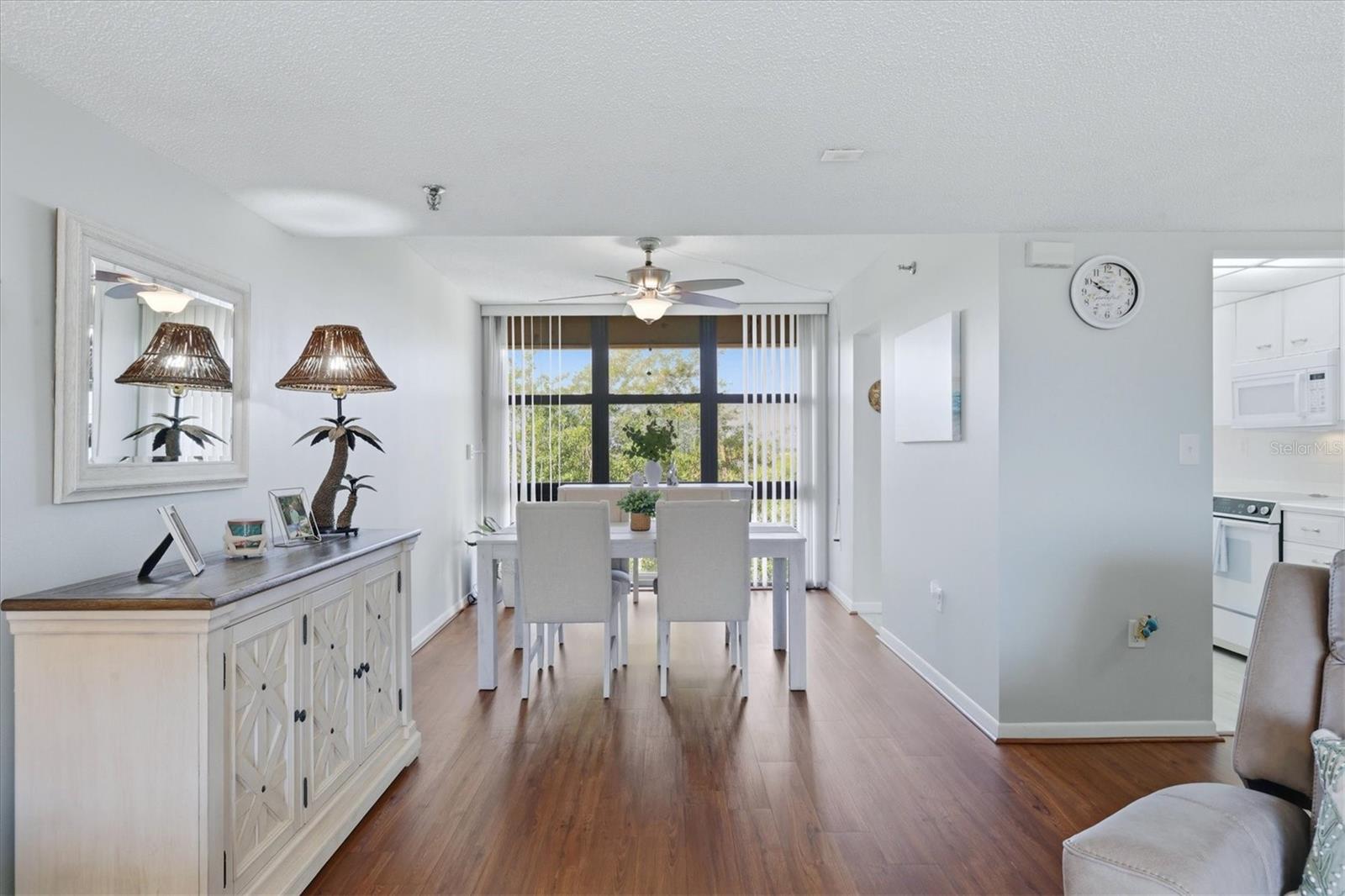 PROMENADES EAST - Residential