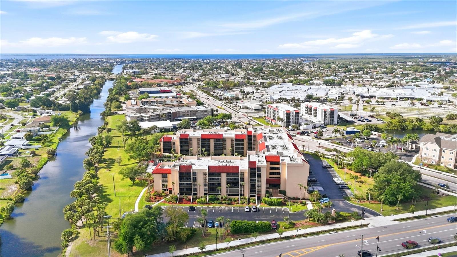 PROMENADES EAST - Residential