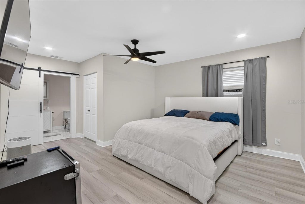 Photo of 1974 Southview Road, Largo, FL 33770 (MLS # O6443375)