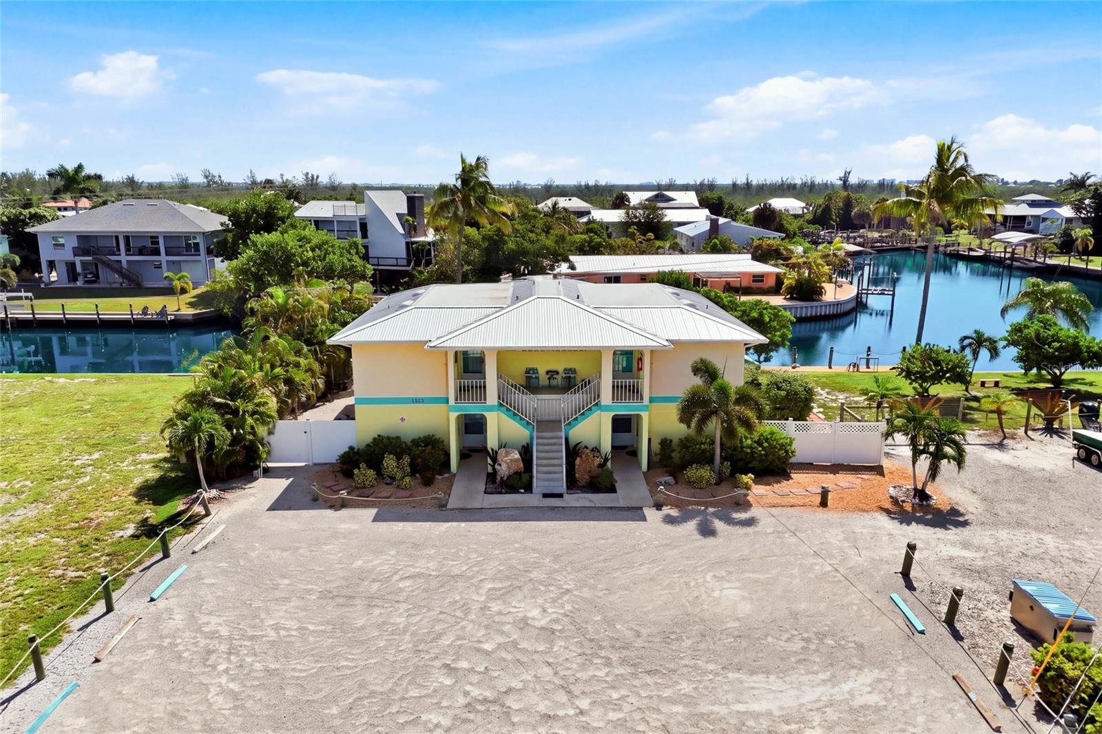 3226 STRINGFELLOW ROAD