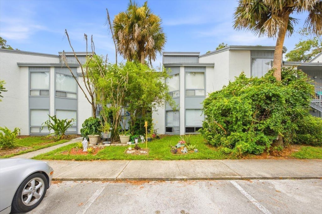 Photo of 2628 Lemon Tree Lane #6C, Orlando, FL 32839 (MLS # O6453905)