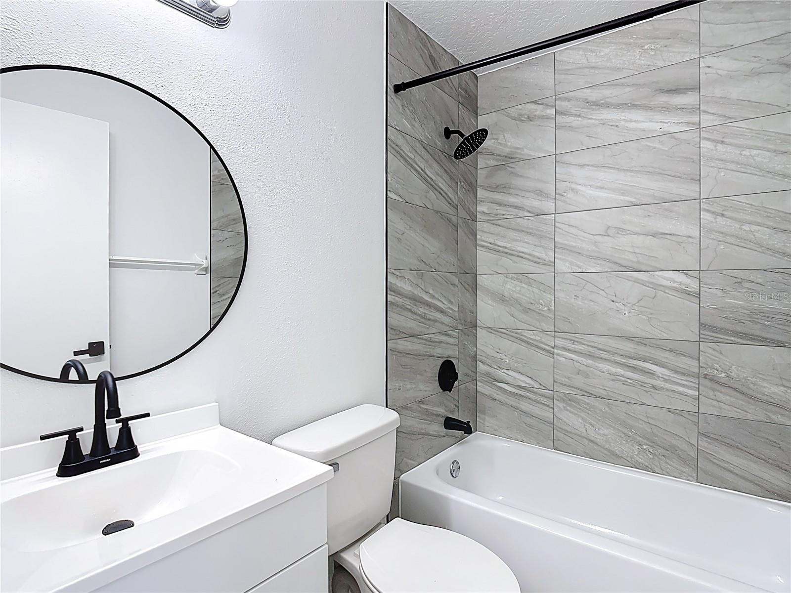 ISLAND CLUB WEST PH 01 - Residential