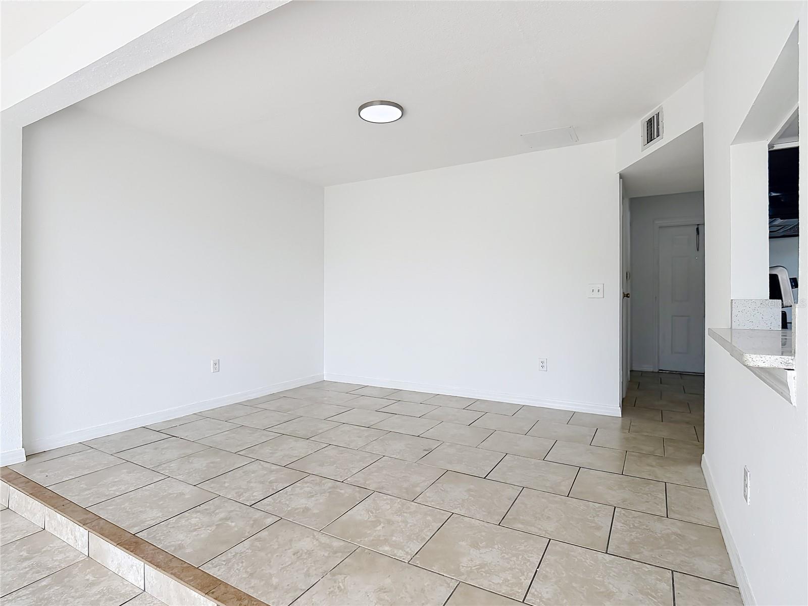 ISLAND CLUB WEST PH 01 - Residential