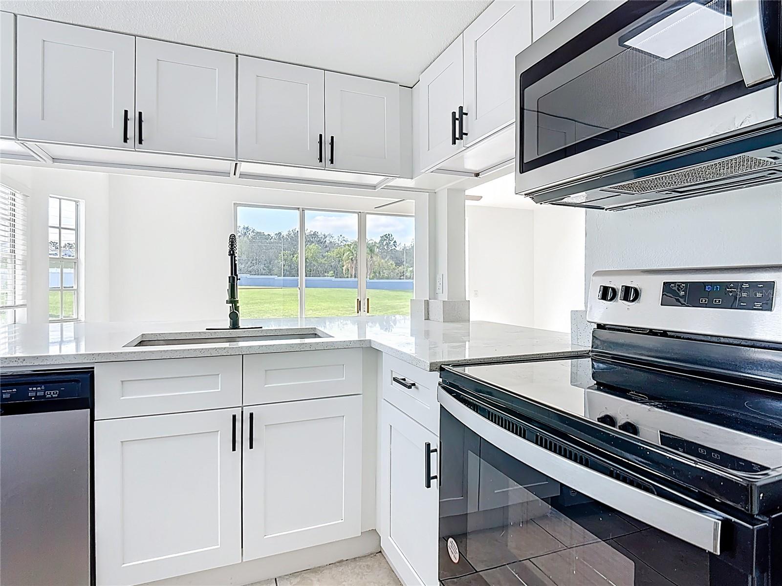 ISLAND CLUB WEST PH 01 - Residential