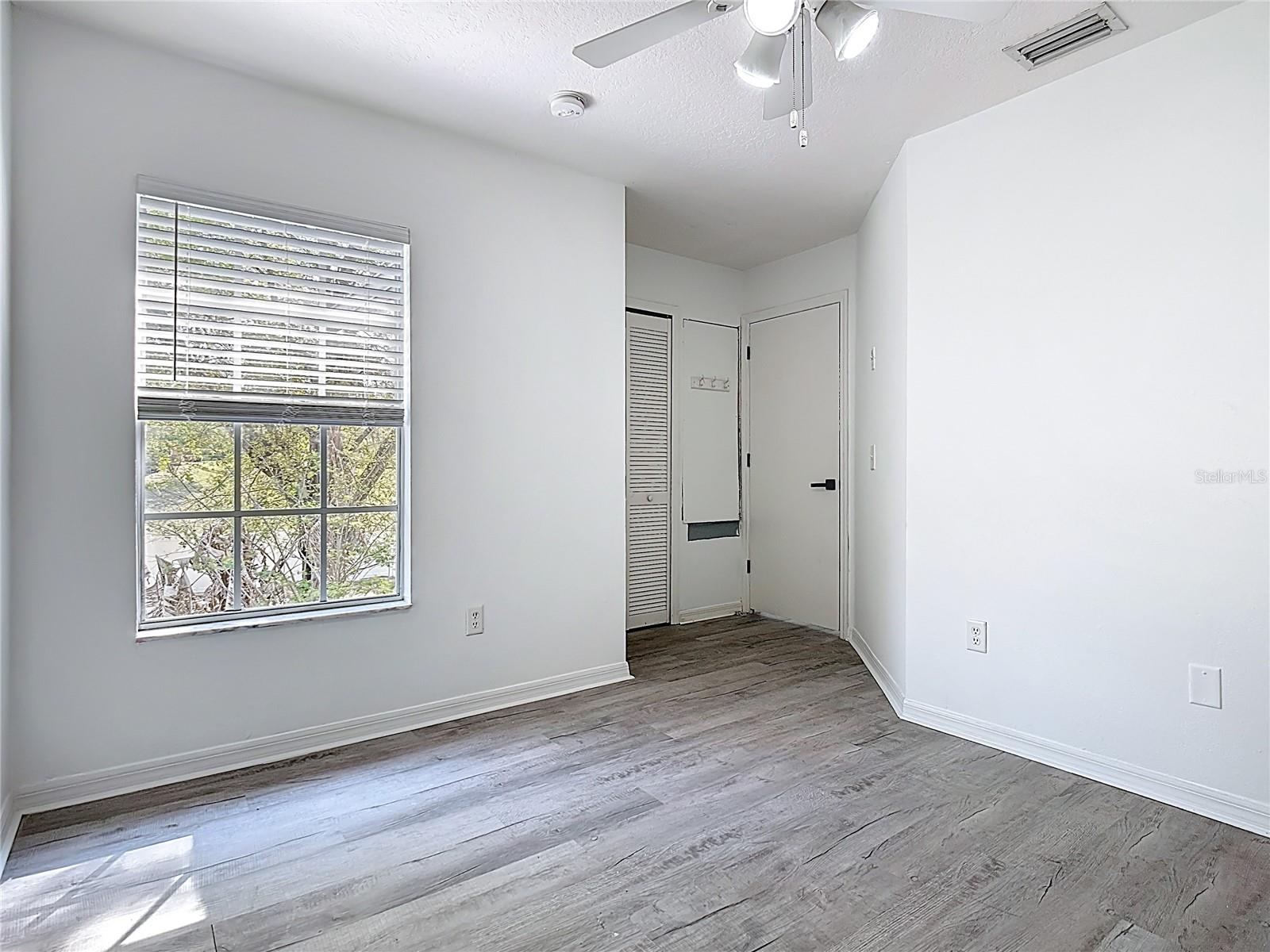 ISLAND CLUB WEST PH 01 - Residential