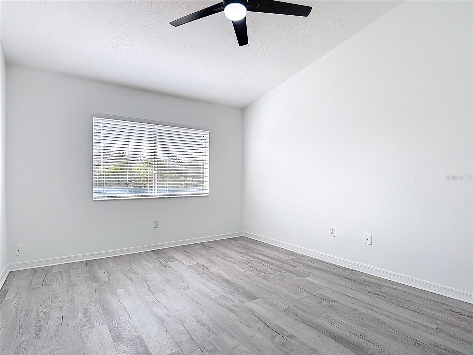 ISLAND CLUB WEST PH 01 - Residential