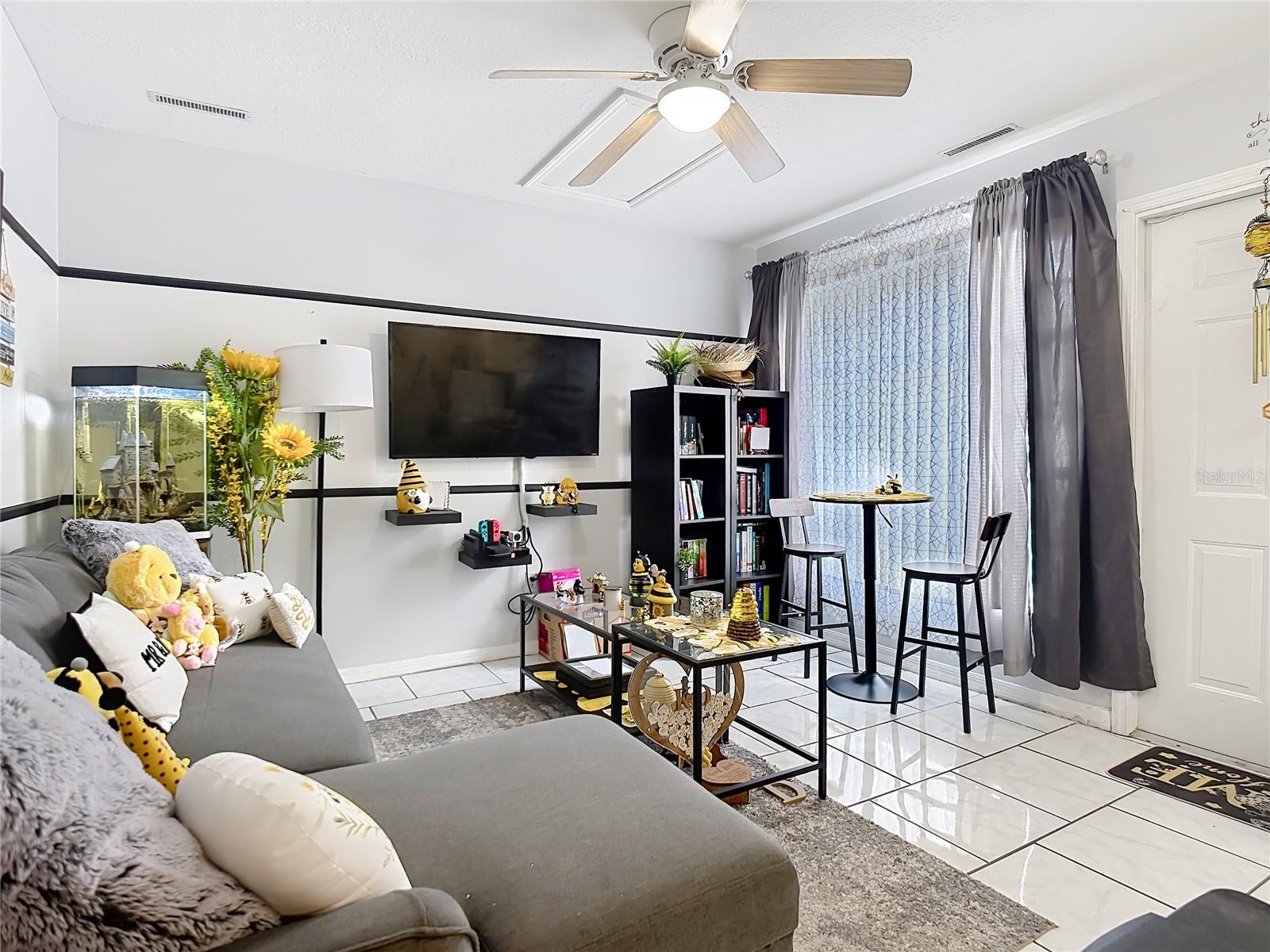 ISLAND CLUB WEST PH 01 - Residential