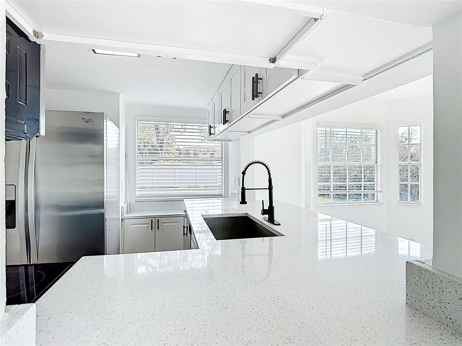 ISLAND CLUB WEST PH 01 - Residential