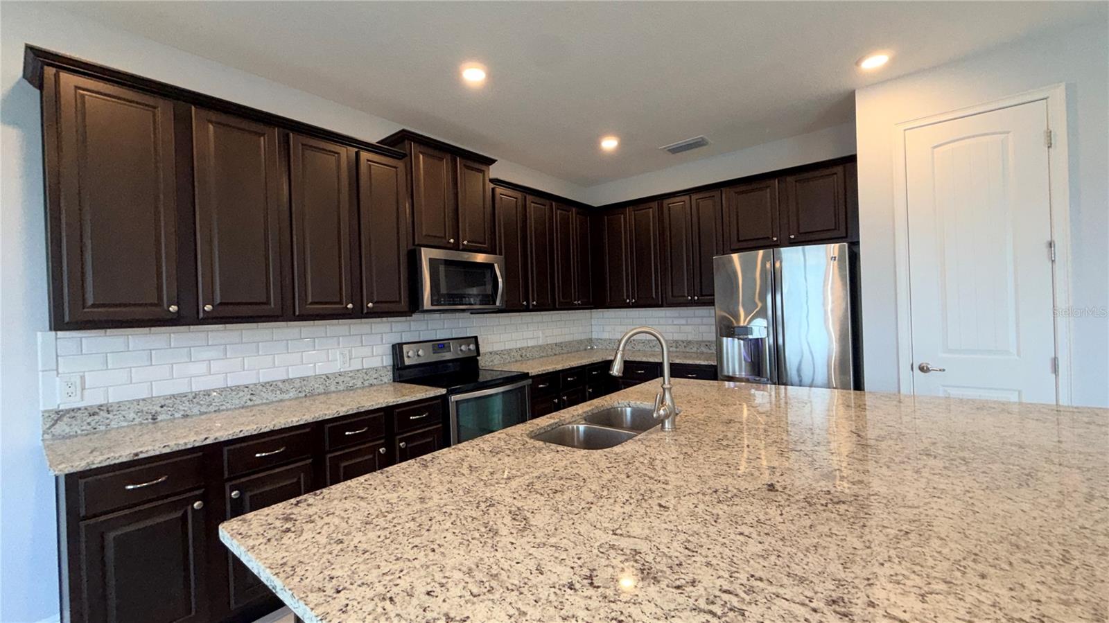 REUNION WEST PH 4 - Residential