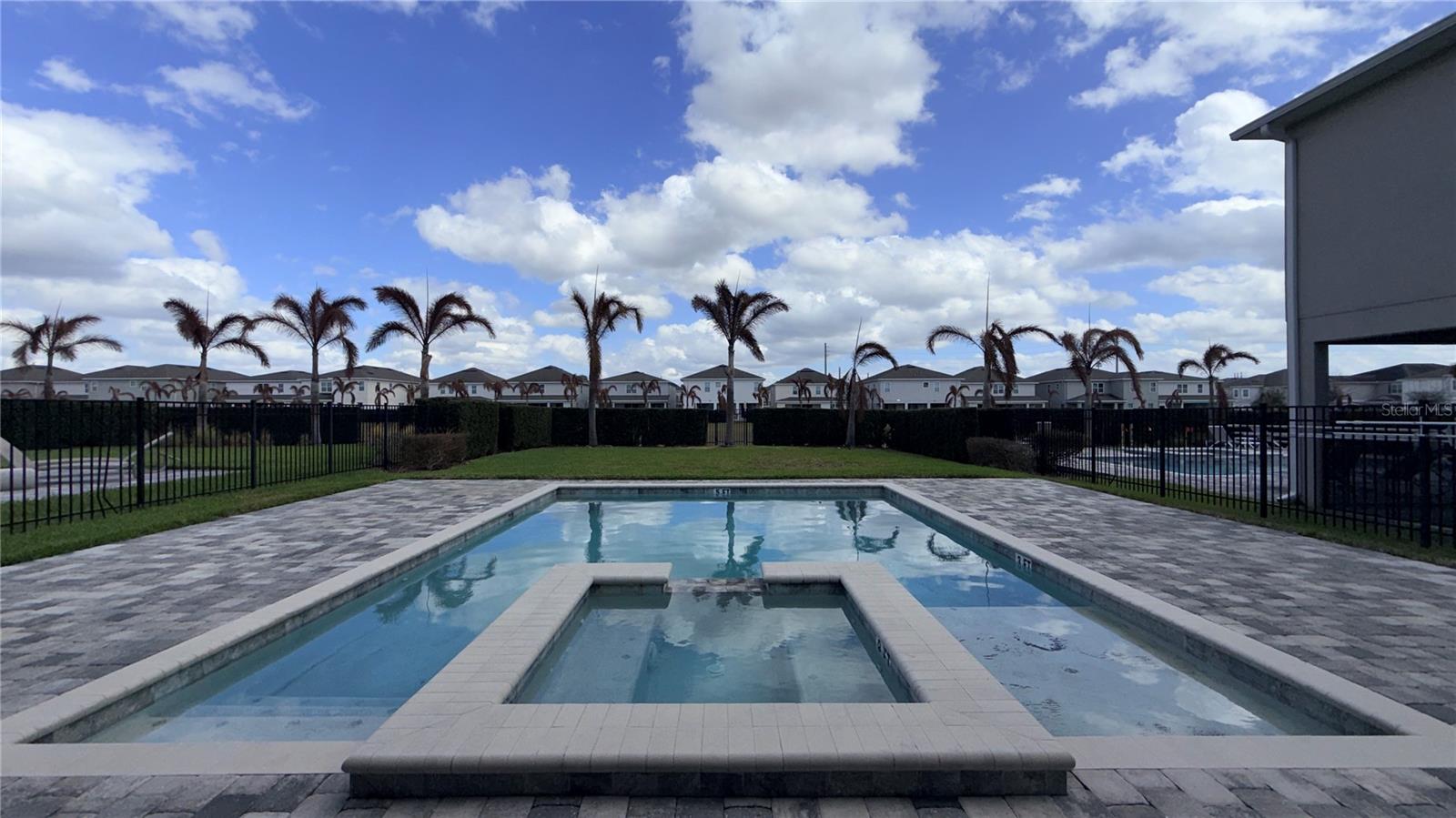 REUNION WEST PH 4 - Residential