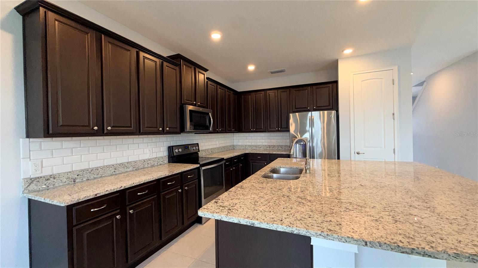 REUNION WEST PH 4 - Residential