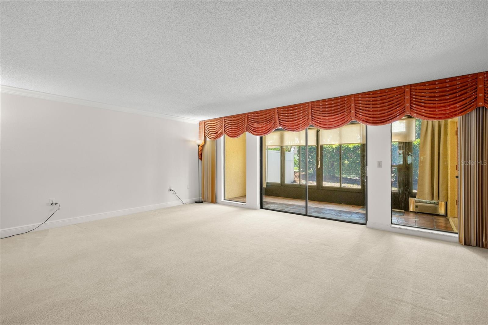 EAST LAKE WOODLANDS CLUSTER HOMES - Residential