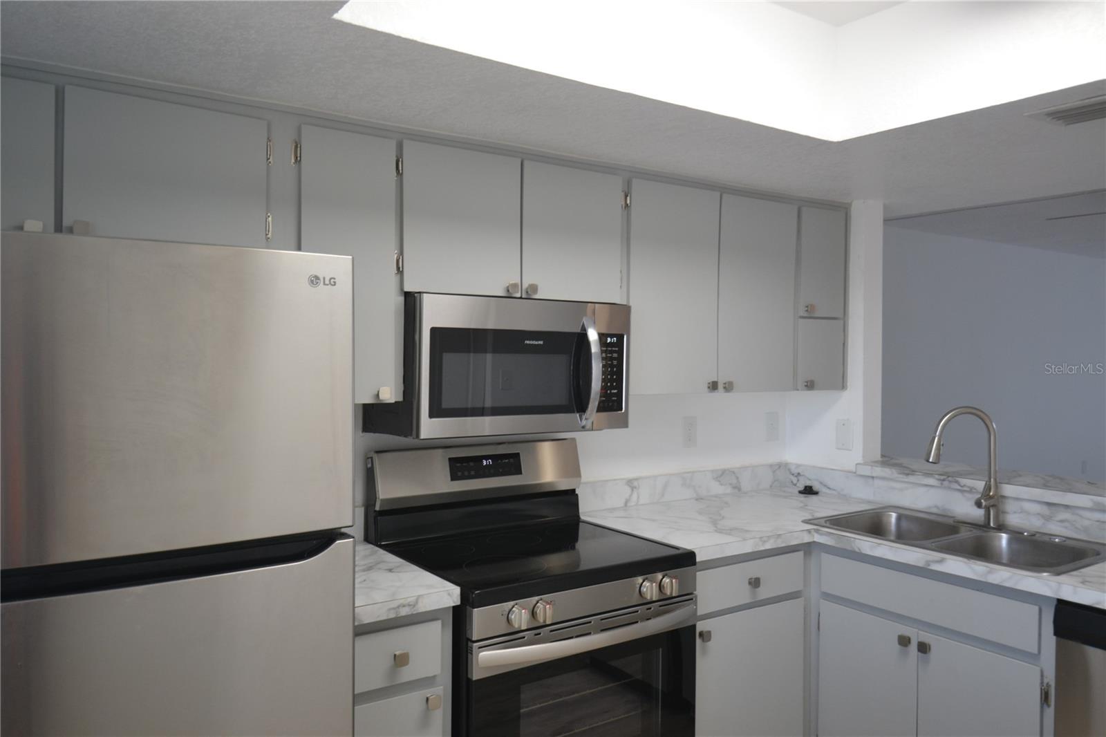 EAST LAKE WOODLANDS CYPRESS ESTATES - Residential