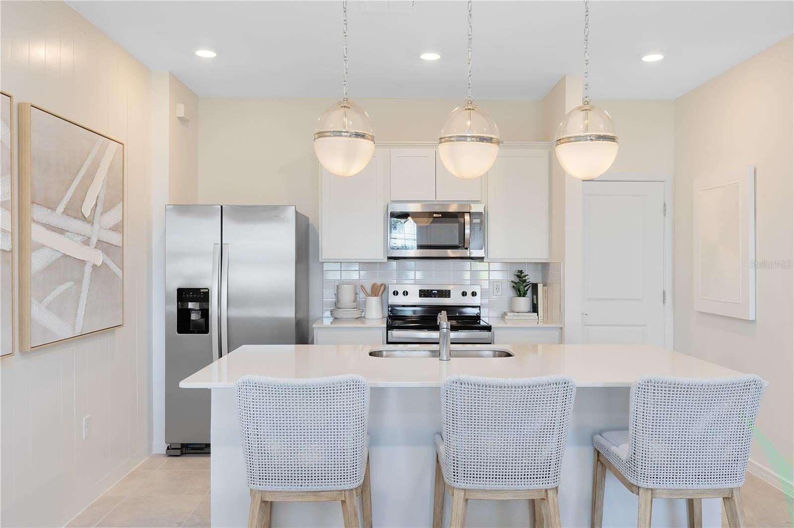 2118 SOUTHBURY DRIVE