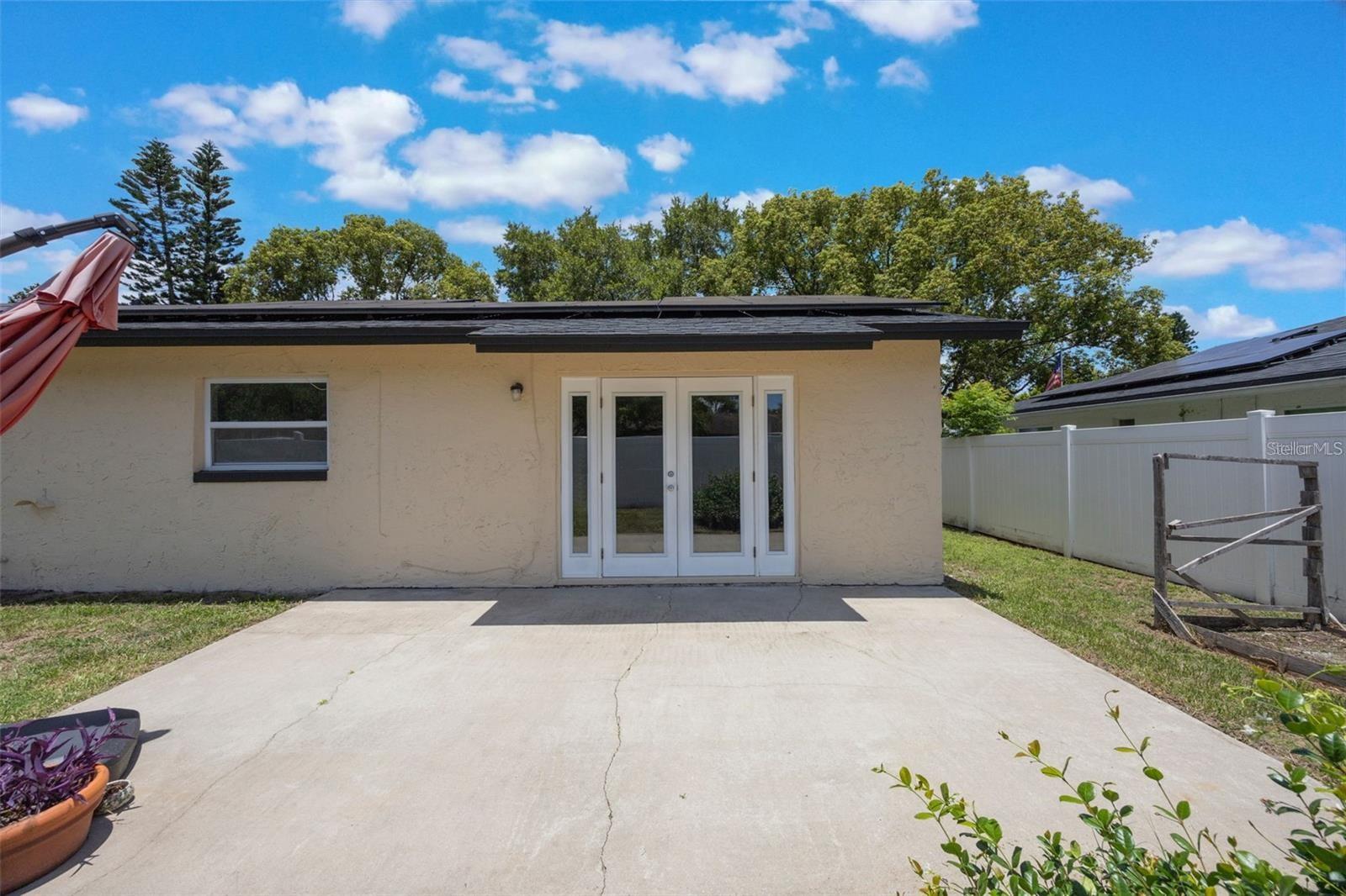 STERLING PARK UNIT 01 - Residential Lease