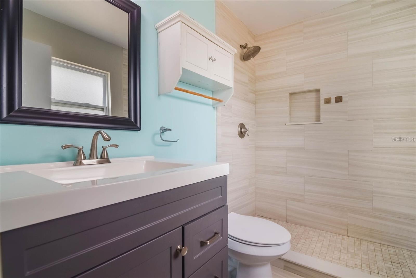 STERLING PARK UNIT 01 - Residential Lease