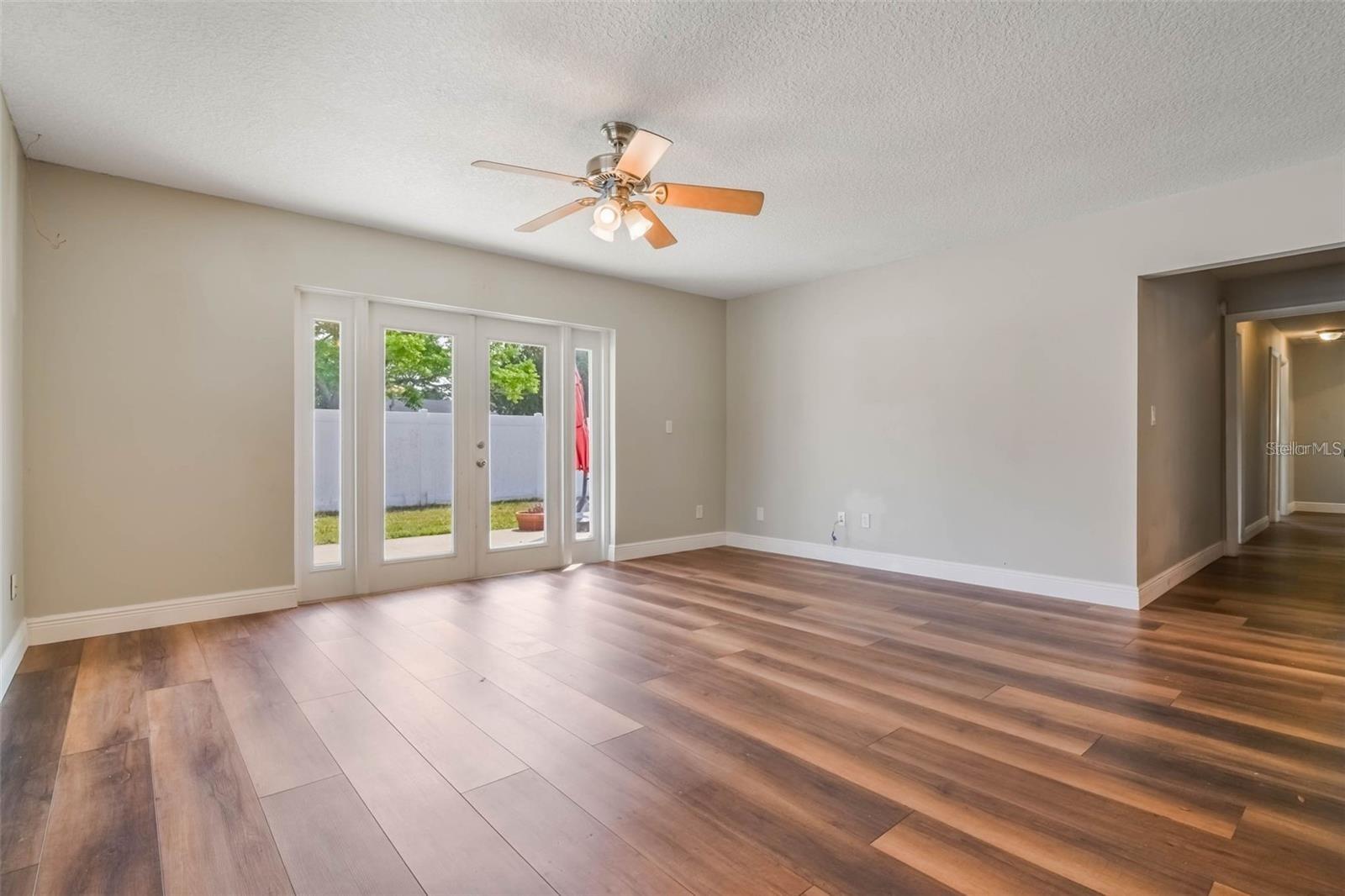 STERLING PARK UNIT 01 - Residential Lease