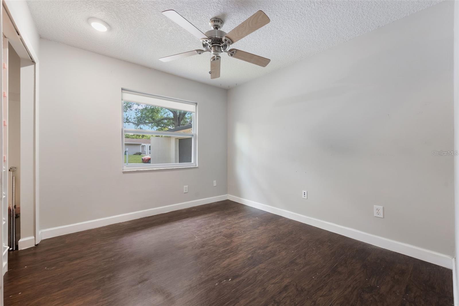 STERLING PARK UNIT 01 - Residential Lease